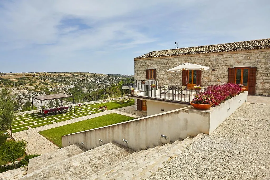 Country house Casa Al Castello Guest House Ragusa Italy